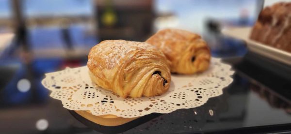 chocolate-croissants